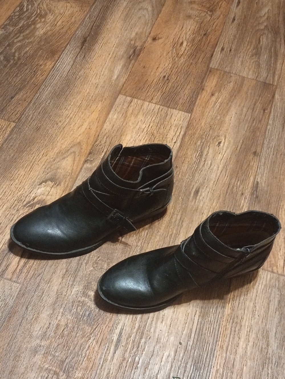 b.o.c. Women's Black Leather Ankle Booties with Buckle Detail